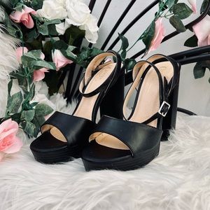 Platform Heels 👠